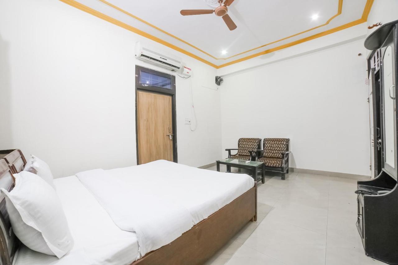 Spot On 38085 Hotel Amer Palace ชัยปุระ ภายนอก รูปภาพ