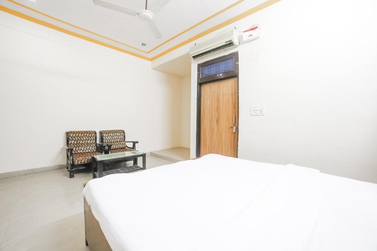 Spot On 38085 Hotel Amer Palace ชัยปุระ ภายนอก รูปภาพ